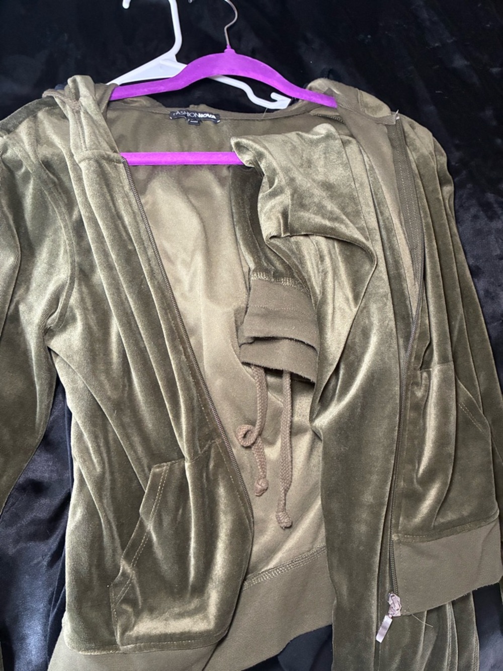Fashion Nova Trendsetter Velour Jogger Set - Olive - Picture 2 of 2